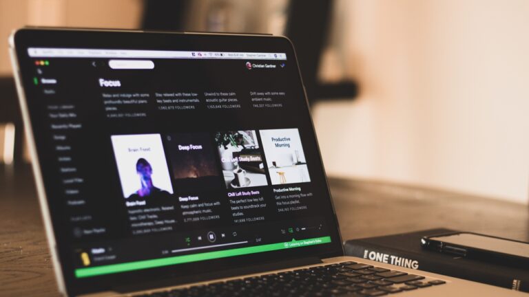 Spotify Uji Coba "Friends Tab", Fiturnya Mirip Media Sosial?